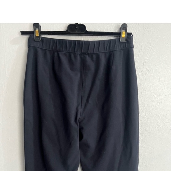 Lafayette 148 Navy Stretch Pull On Slacks
Size Medium - Picture 4 of 10